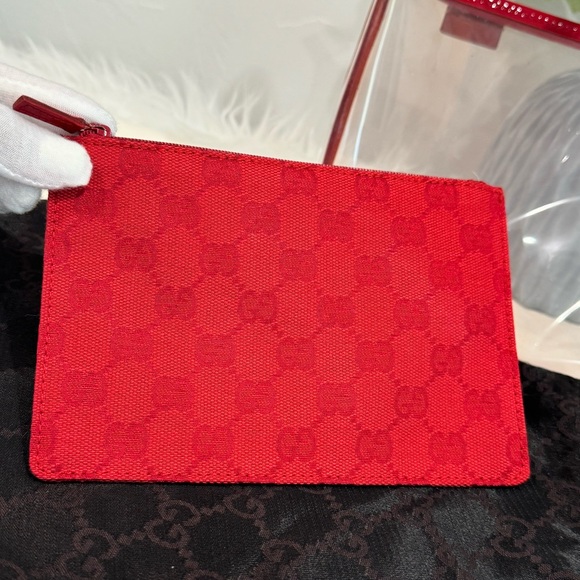 GUCCI Vinyl & Canvas Pouch Duo - Picture 9 of 17